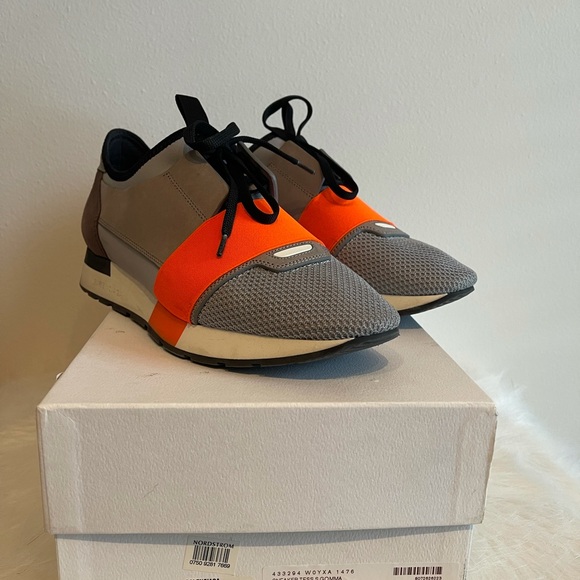 Balenciaga Runner Sneaker Size 9 - Picture 2 of 5